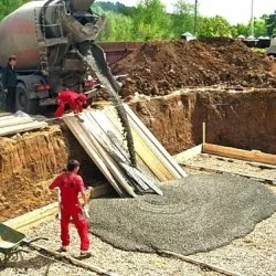 Заливка бетона автобетонасосом: что про это нужно знать?